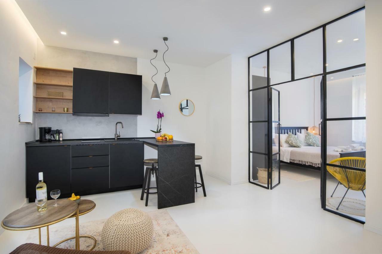 PUY Twins Idola Apartments מראה חיצוני תמונה