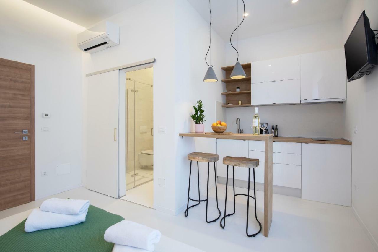 PUY Twins Idola Apartments מראה חיצוני תמונה